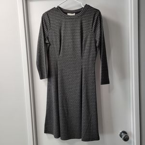 Beach Lunch Lounge Dress, Houndstooth in Gray & Black, Long Sleeve Flared Dress